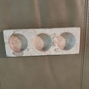 Marble tea light candle holder